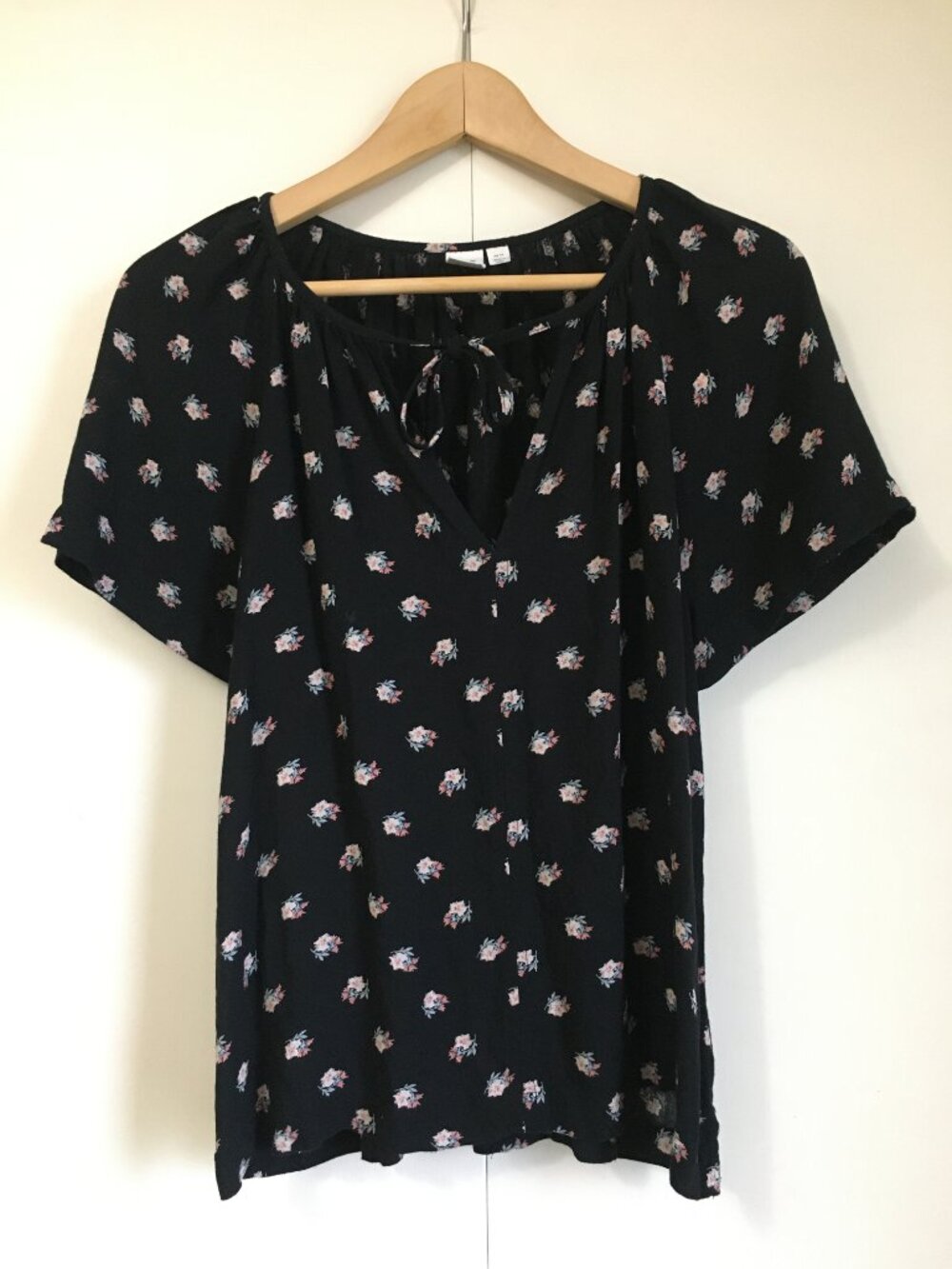 GAP Whimsigoth Black Pastel Floral Flutter Sleeve Tie Front Rayon Blouse - XS